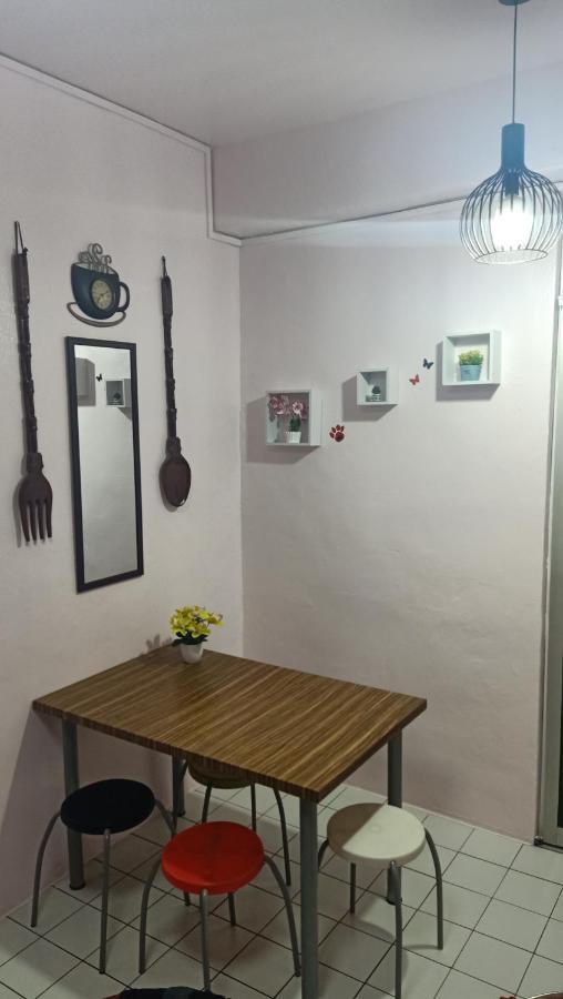 Snoopy Homestay Two Bedroom Batu Pahat Eksteriør bilde