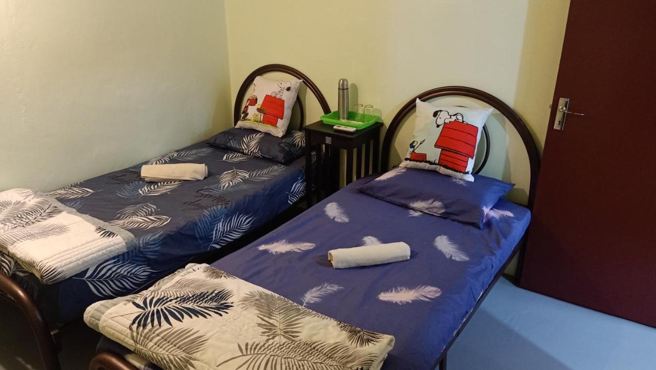 Snoopy Homestay Two Bedroom Batu Pahat Eksteriør bilde